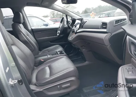 2018 Honda Odyssey Touring from USA, damaged, VIN 5FNRL6H81JB066846